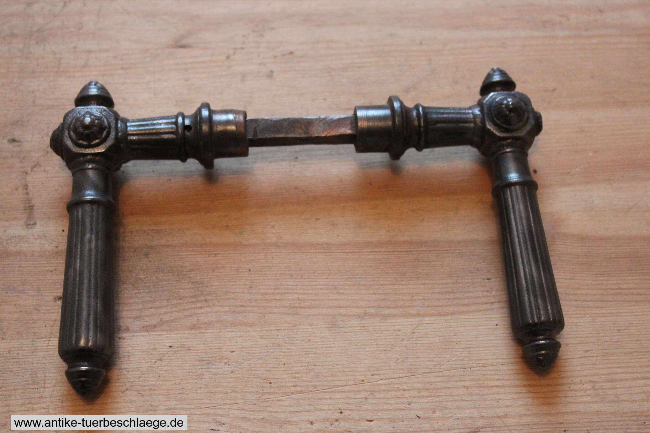 Antike Türklinke  Gründerzeit mit Putte / Teufel 2 – Ansicht 4