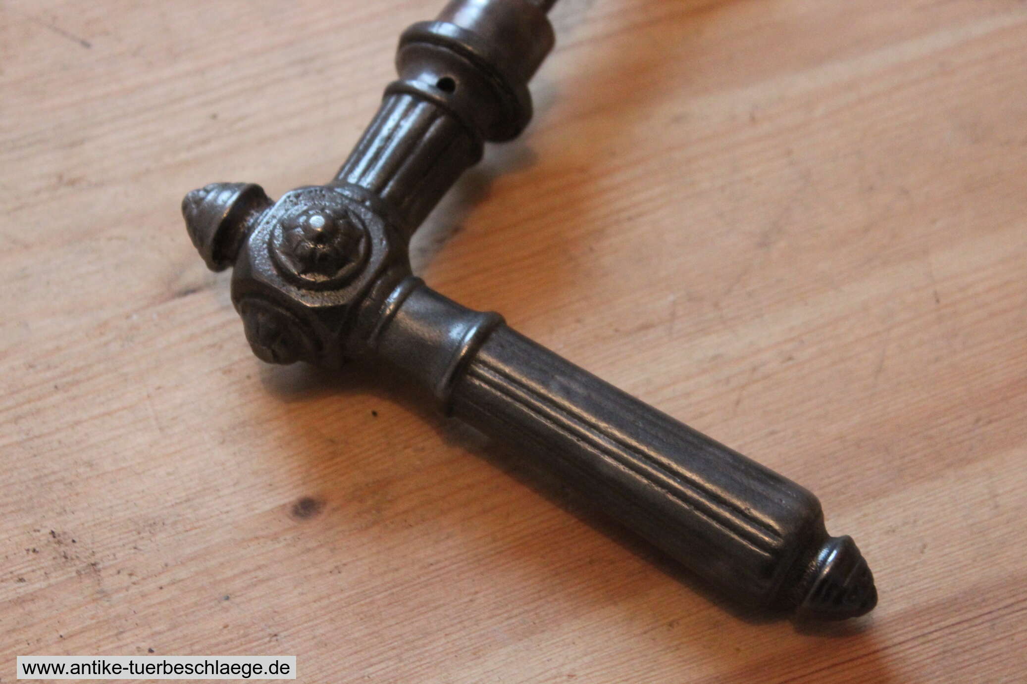 Antike Türklinke  Gründerzeit mit Putte / Teufel 2 – Ansicht 5