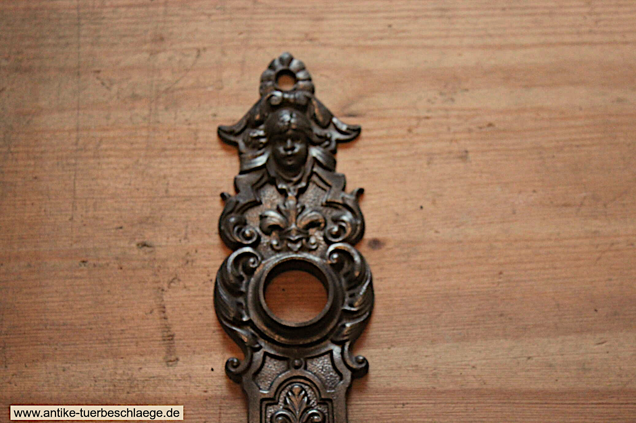 Antike Türklinke  Gründerzeit mit Putte / Teufel 3 – Ansicht 2