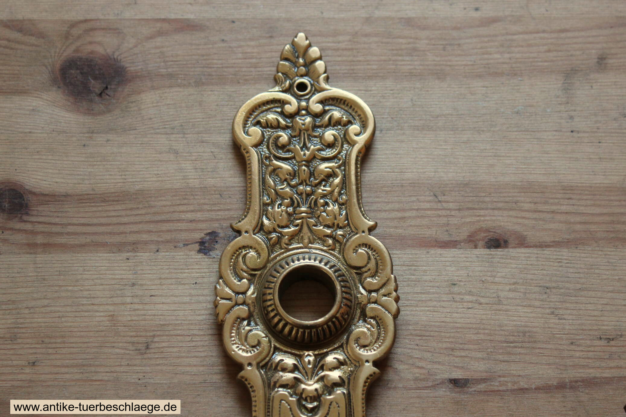 Seltene Gründerzeitgarnitur mit 72mm Lochabstand  ca. 1890 #2 – Ansicht 2