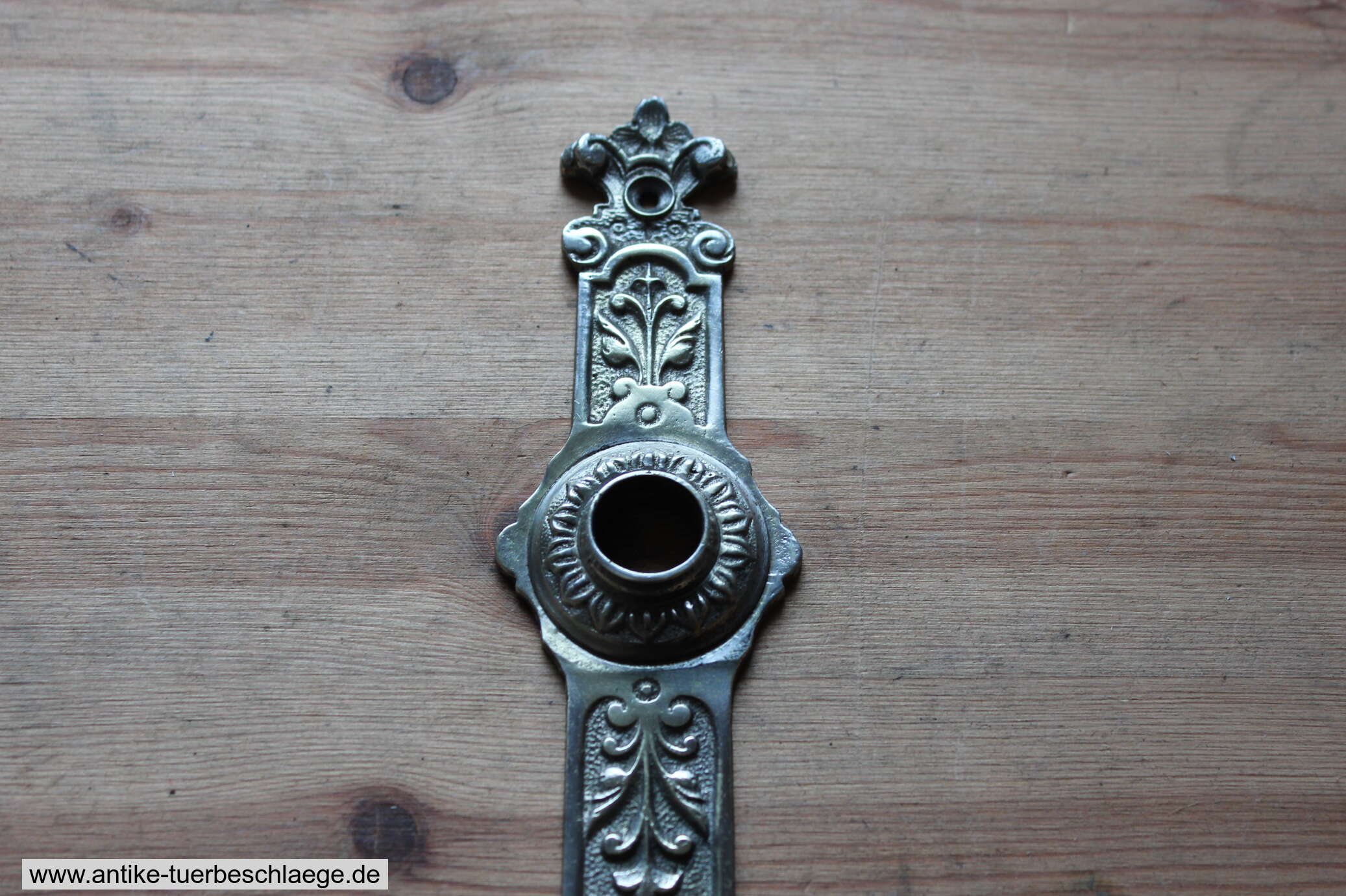 Türdrücker Gründerzeit vernickelt 72mm – Ansicht 2