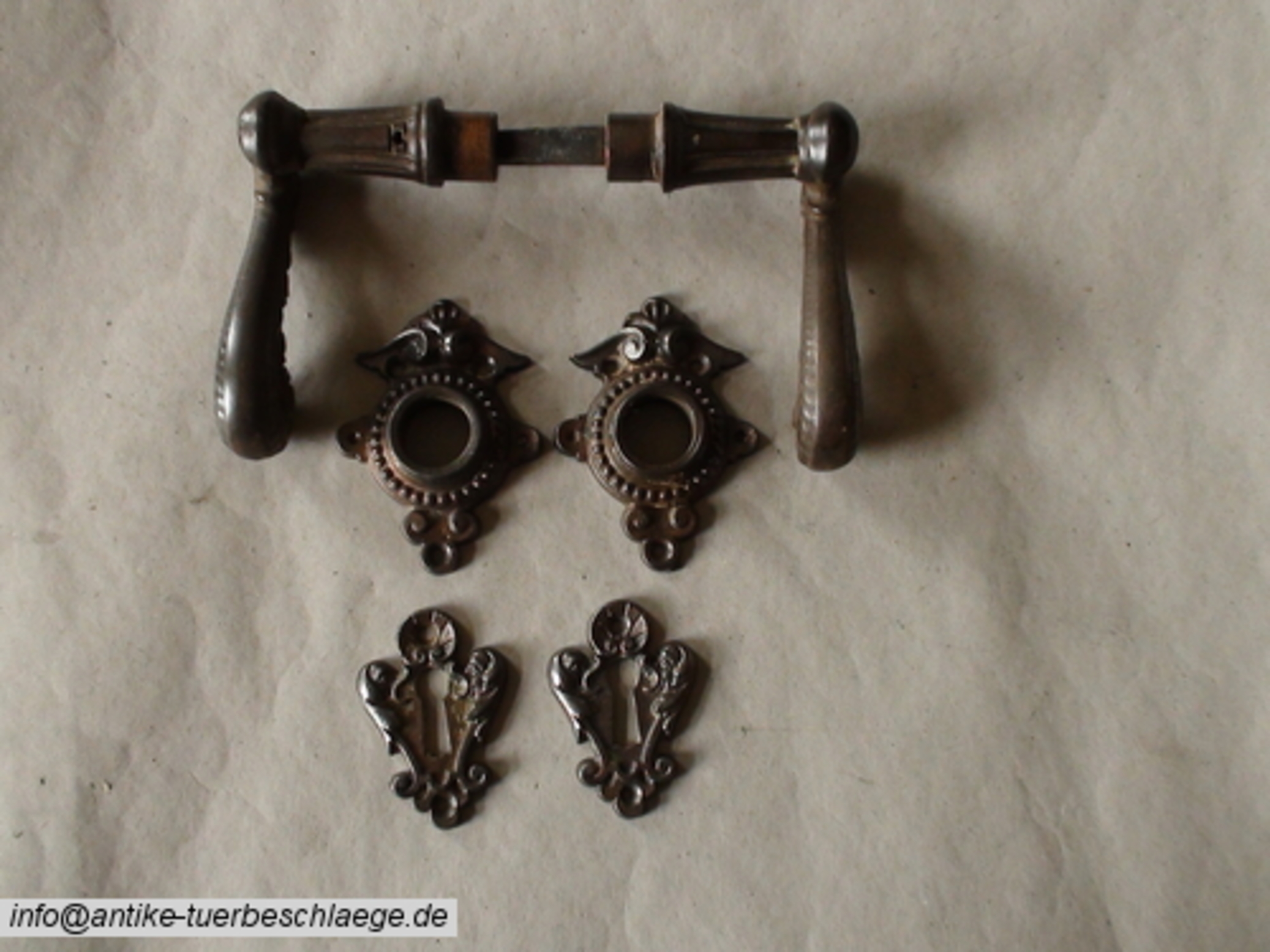 Rosetten Türklinke (Grunderzeit) – Ansicht 1