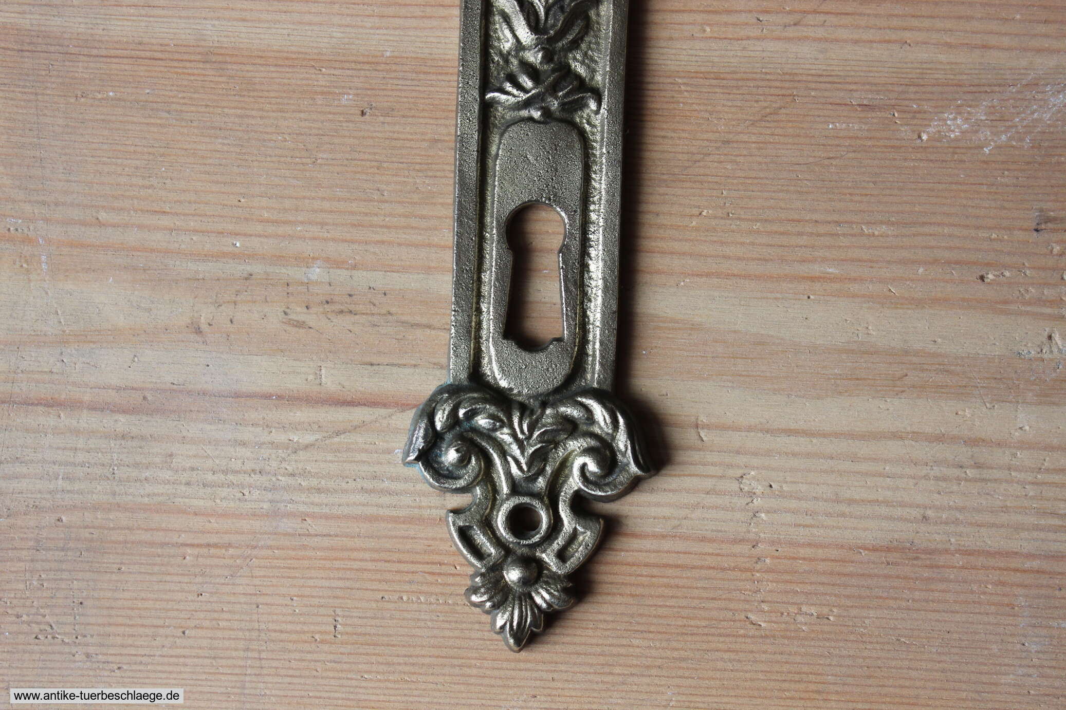 antike Drückergarnitur Engel / Teufel Messing – Ansicht 3