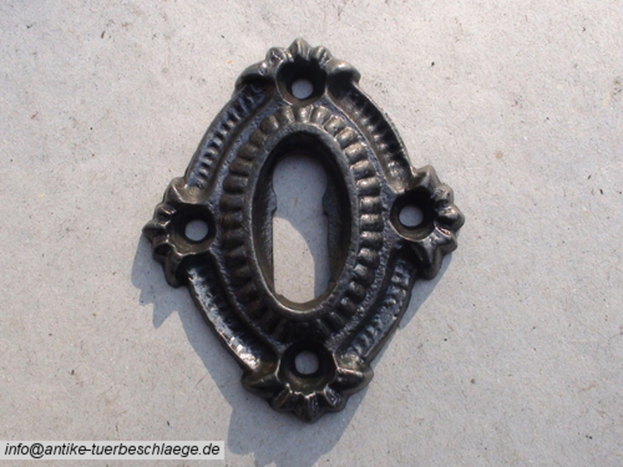 Alter Türbeschlag Gründerzeit – Ansicht 3