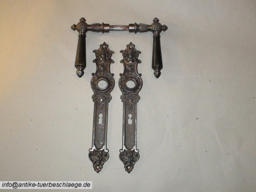 Alter Türbeschlag Gründerzeit