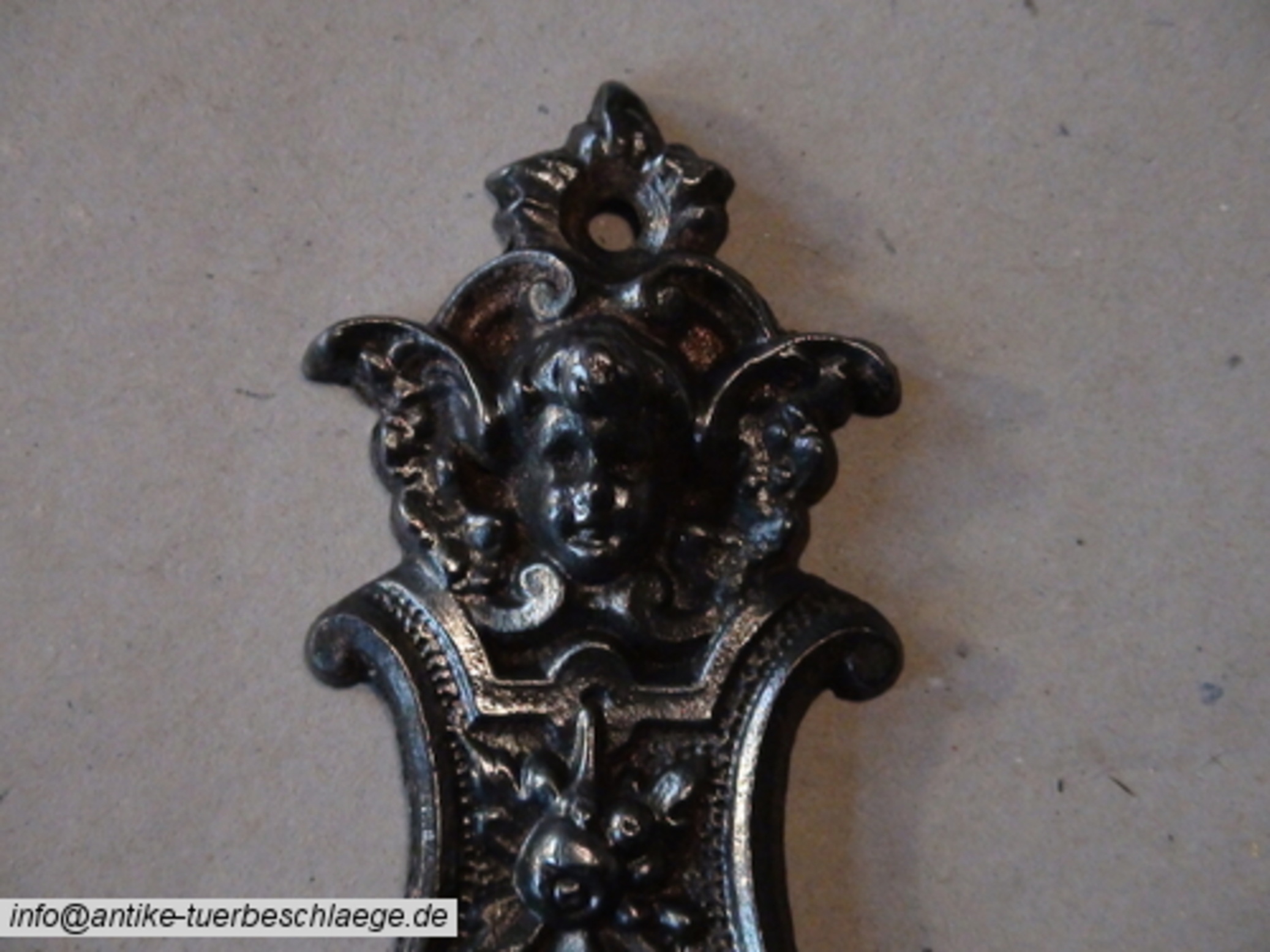 Alter Türbeschlag Gründerzeit – Ansicht 2