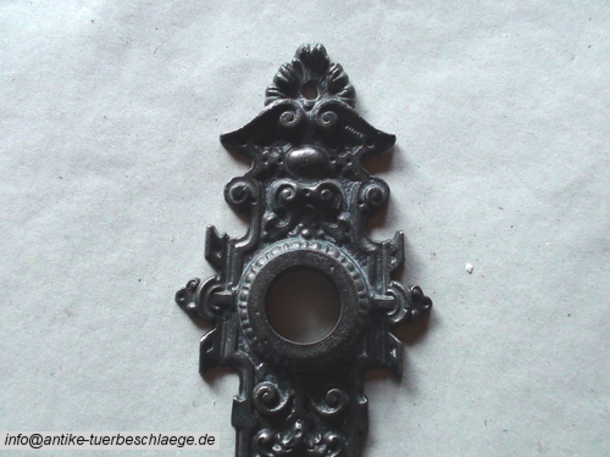 Alter Türbeschlag Gründerzeit – Ansicht 2