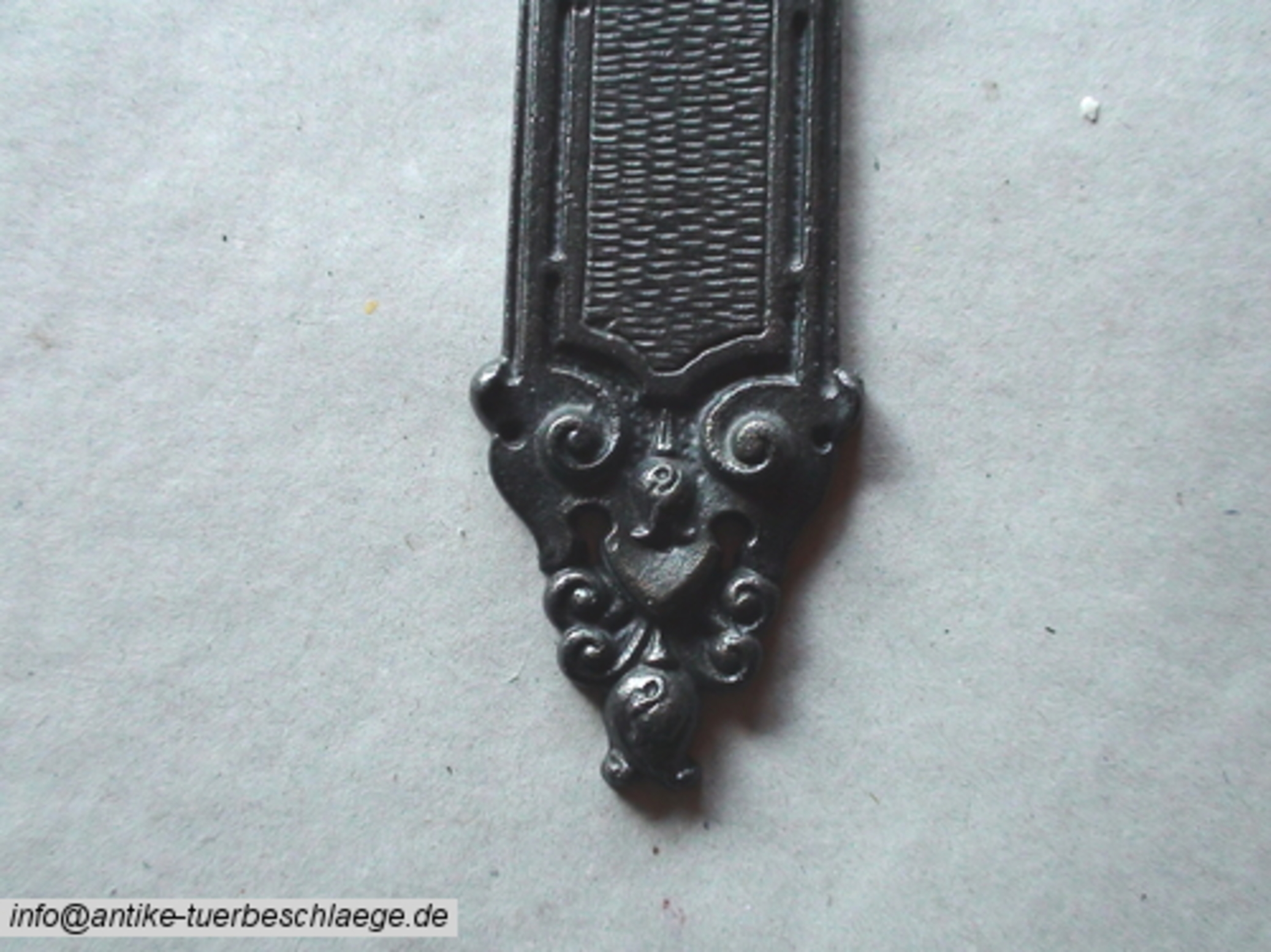 Alter Türbeschlag Gründerzeit – Ansicht 3