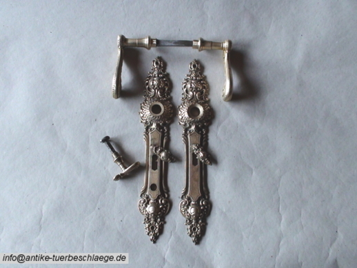 Alter Türbeschlag Gründerzeit