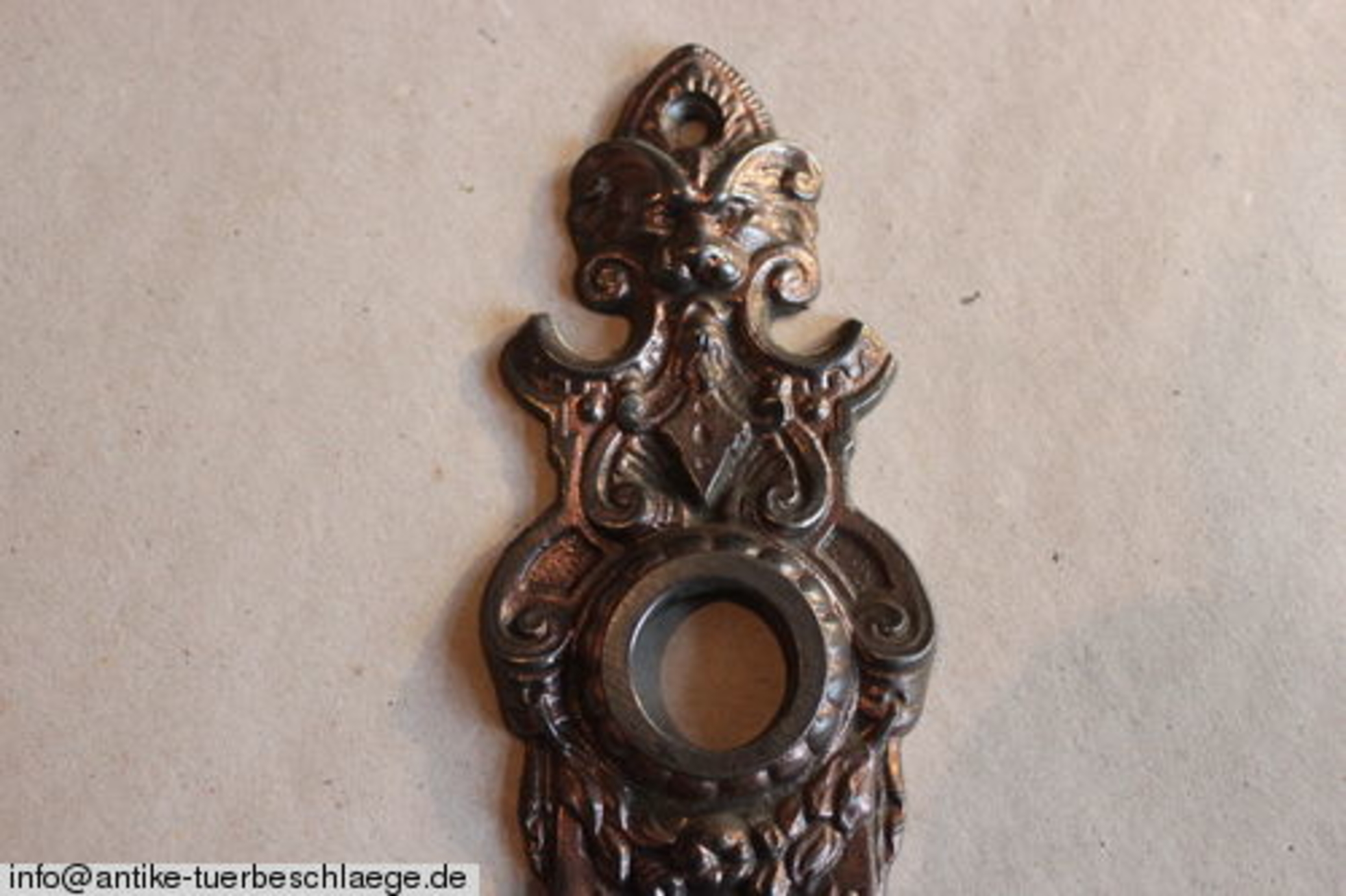 Alter Türbeschlag Gründerzeit – Ansicht 2