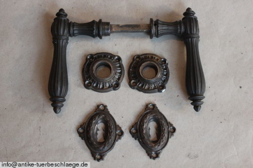 Alter Türbeschlag Gründerzeit