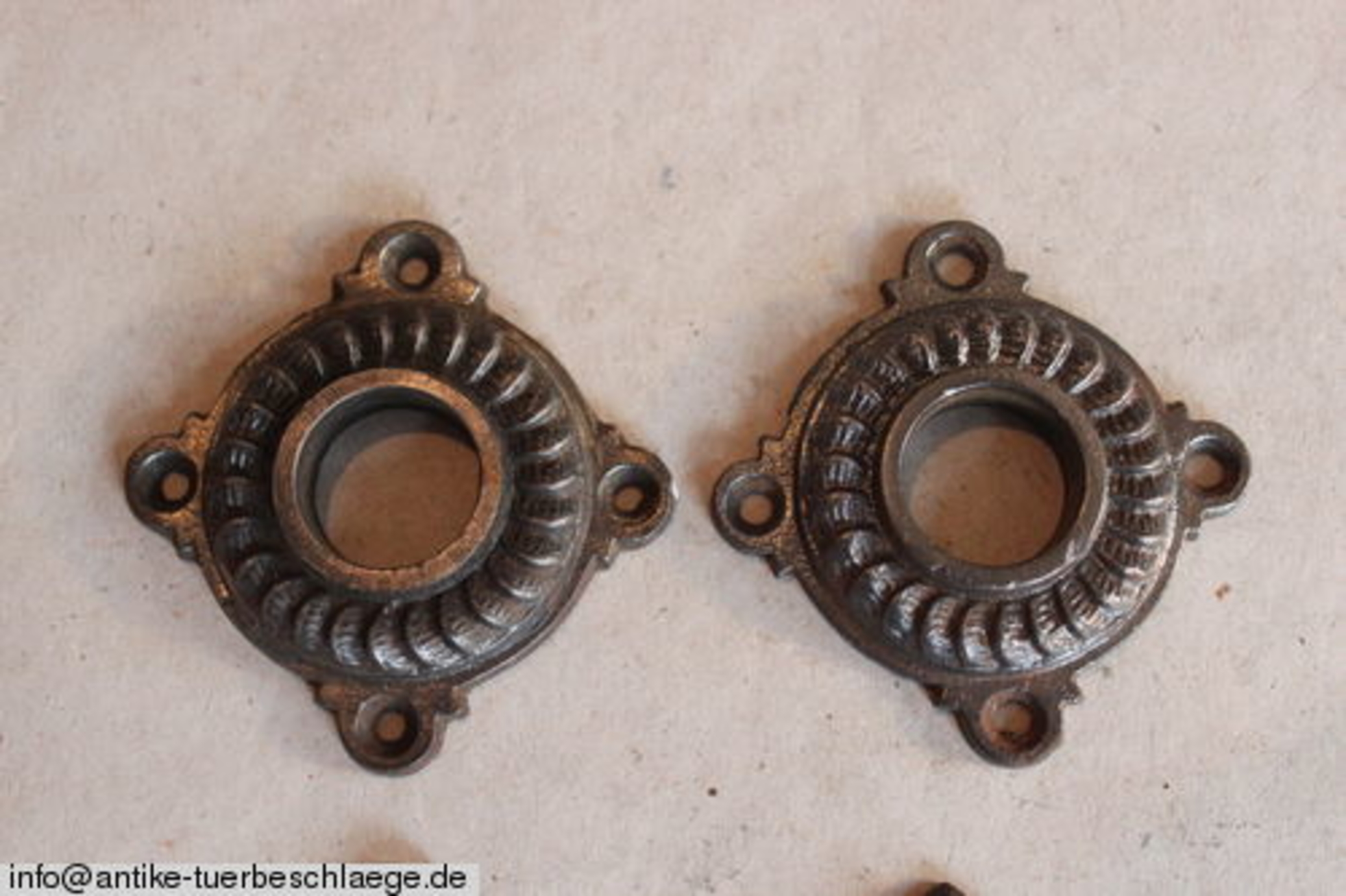 Alter Türbeschlag Gründerzeit – Ansicht 2