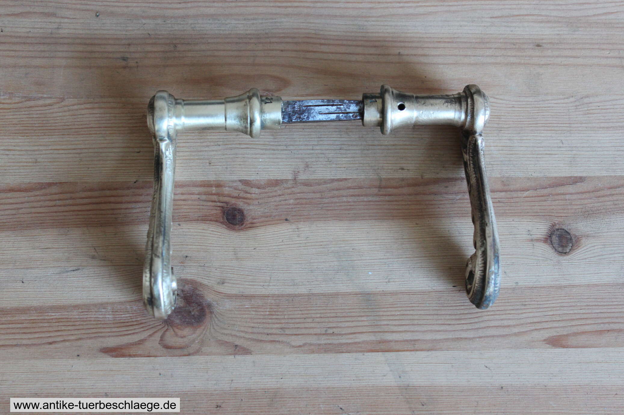 Antike Messing Türklinke / Drückergarnitur ca. 1890 produziert. – Ansicht 4