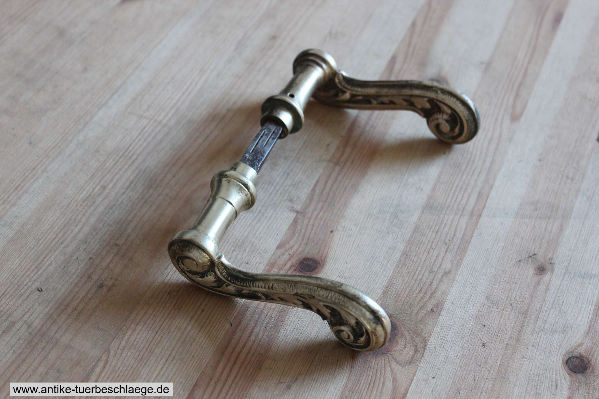 Antike Messing Türklinke / Drückergarnitur ca. 1890 produziert. – Ansicht 5