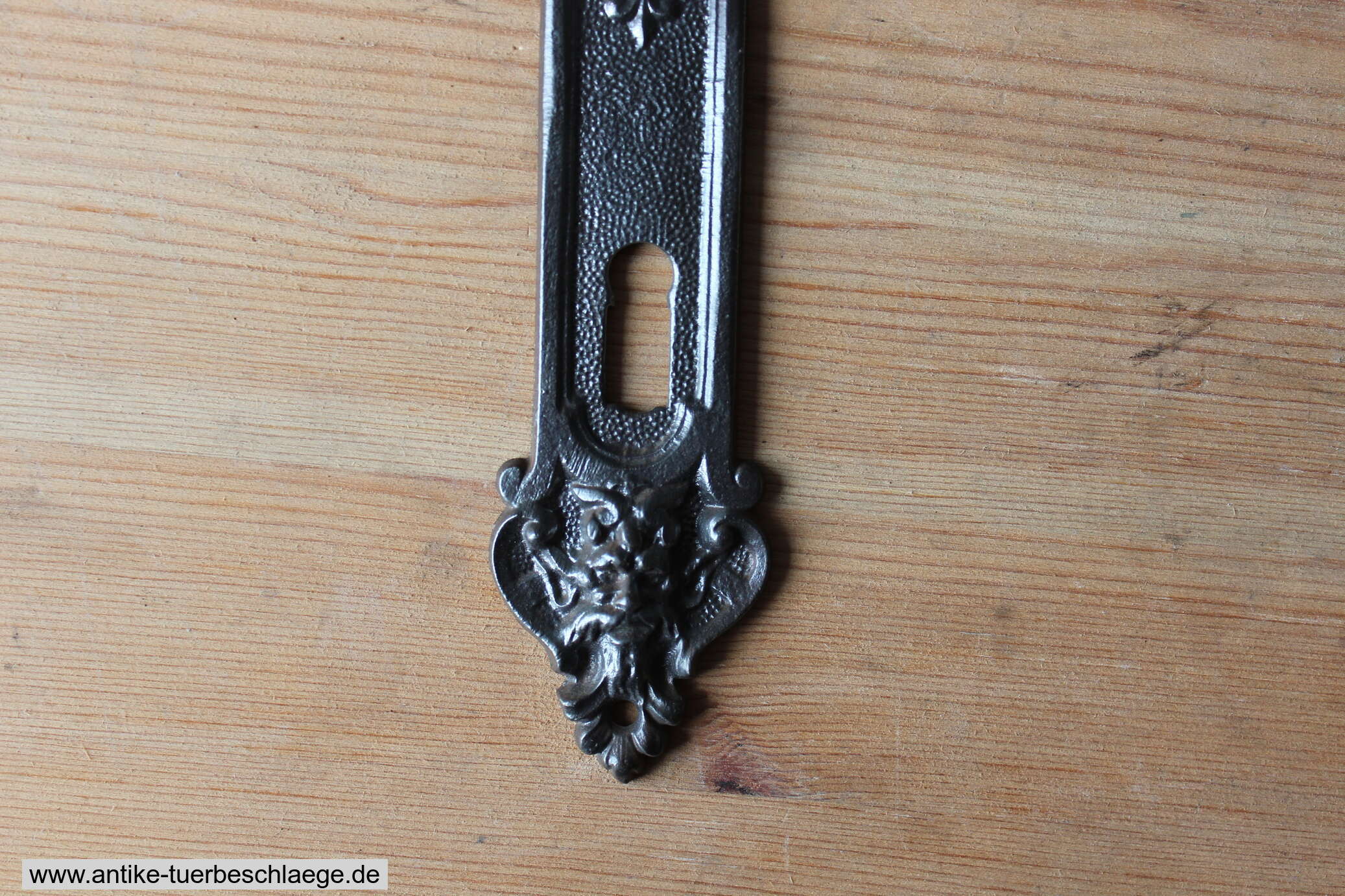 Antike Türdrückergarnitur Himmel&Hölle (Engels- und Teufekskopf) #1 – Ansicht 3