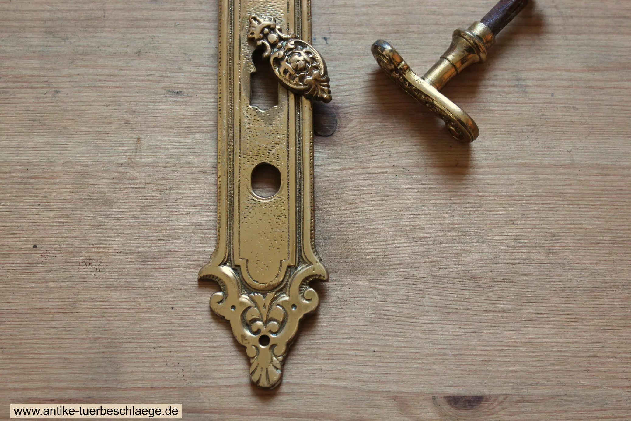 Seltene Gründerzeitgarnitur mit 72mm Lochabstand  ca. 1890 #2 – Ansicht 3
