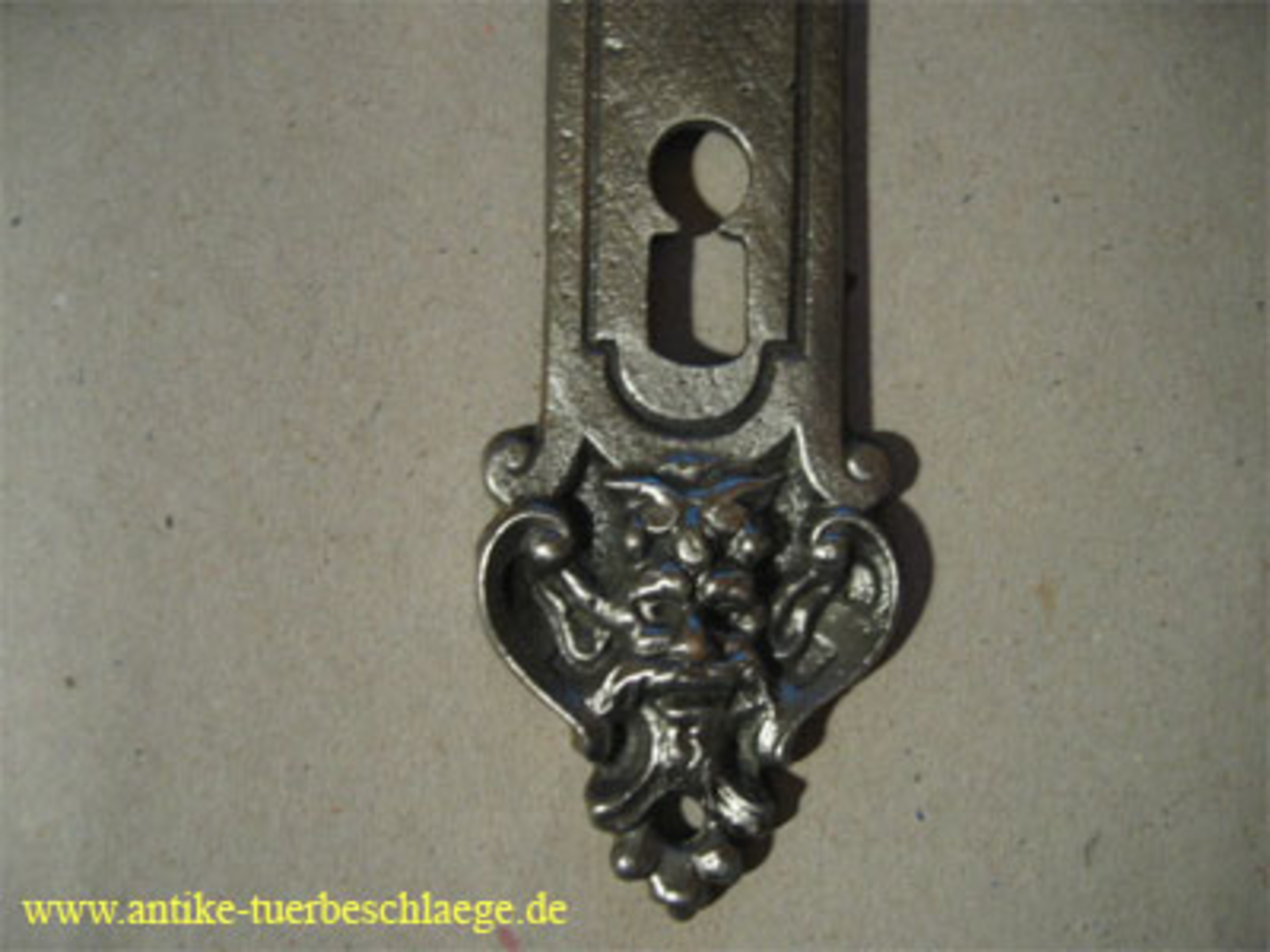 Antiker Haustür Türbeschlag / Drückergarnitur aus der Gründerzeit – Ansicht 3