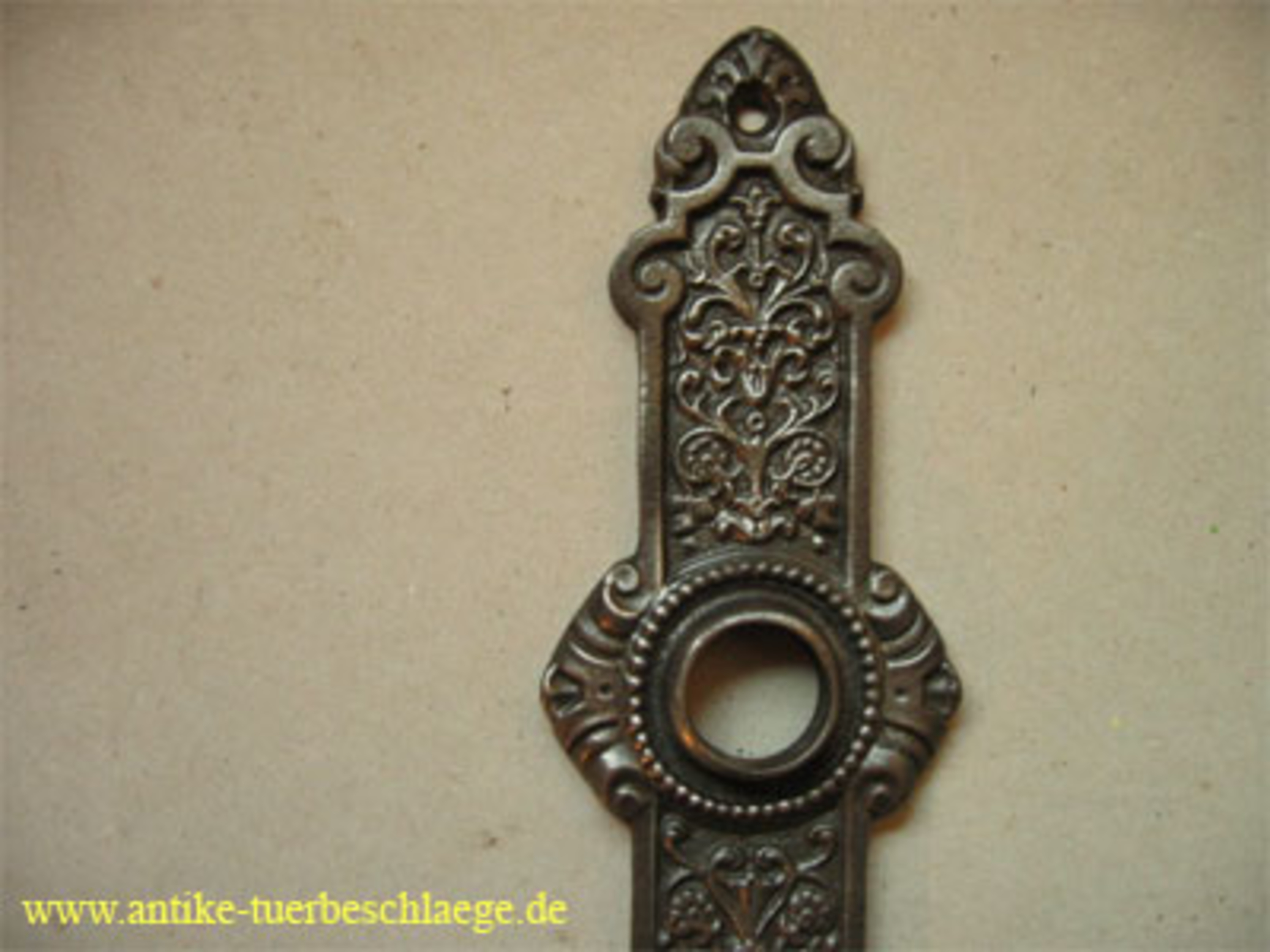 Alter Türbeschlag Gründerzeit – Ansicht 2