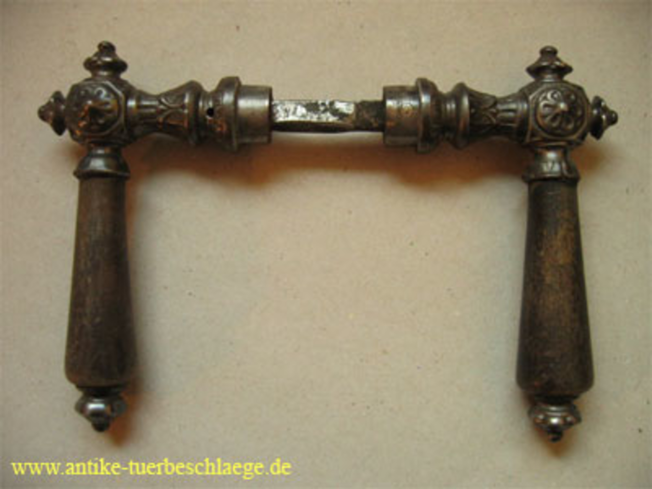 Alter Türbeschlag Gründerzeit – Ansicht 4