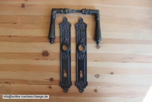 Original antiker Türgriff  Jugendstil  / Gründerzeit vermutlich ~1910 produziert.