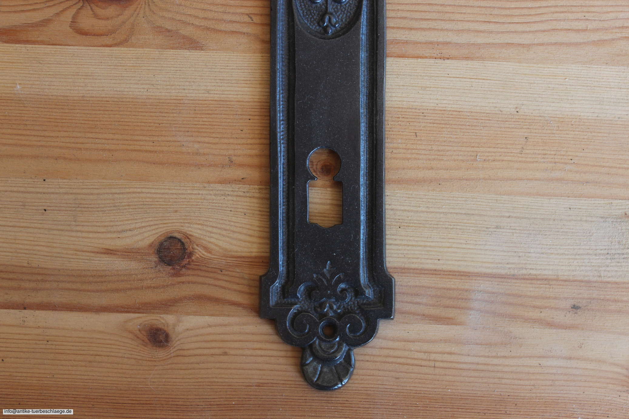 Original antiker Türgriff  Jugendstil  / Gründerzeit vermutlich ~1910 produziert. – Ansicht 3