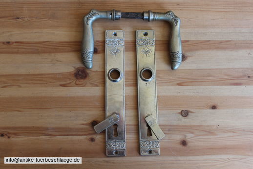 Sehr seltener antiker Türgriff aus Aluguss original Jugendstil (~1915)