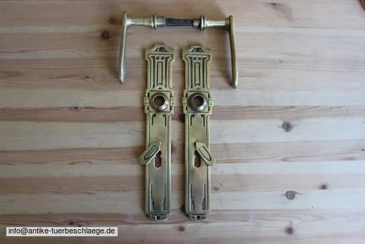 Antike Türbeschläge, antike Türklinke geometrisch Jugendstil  (~1910)