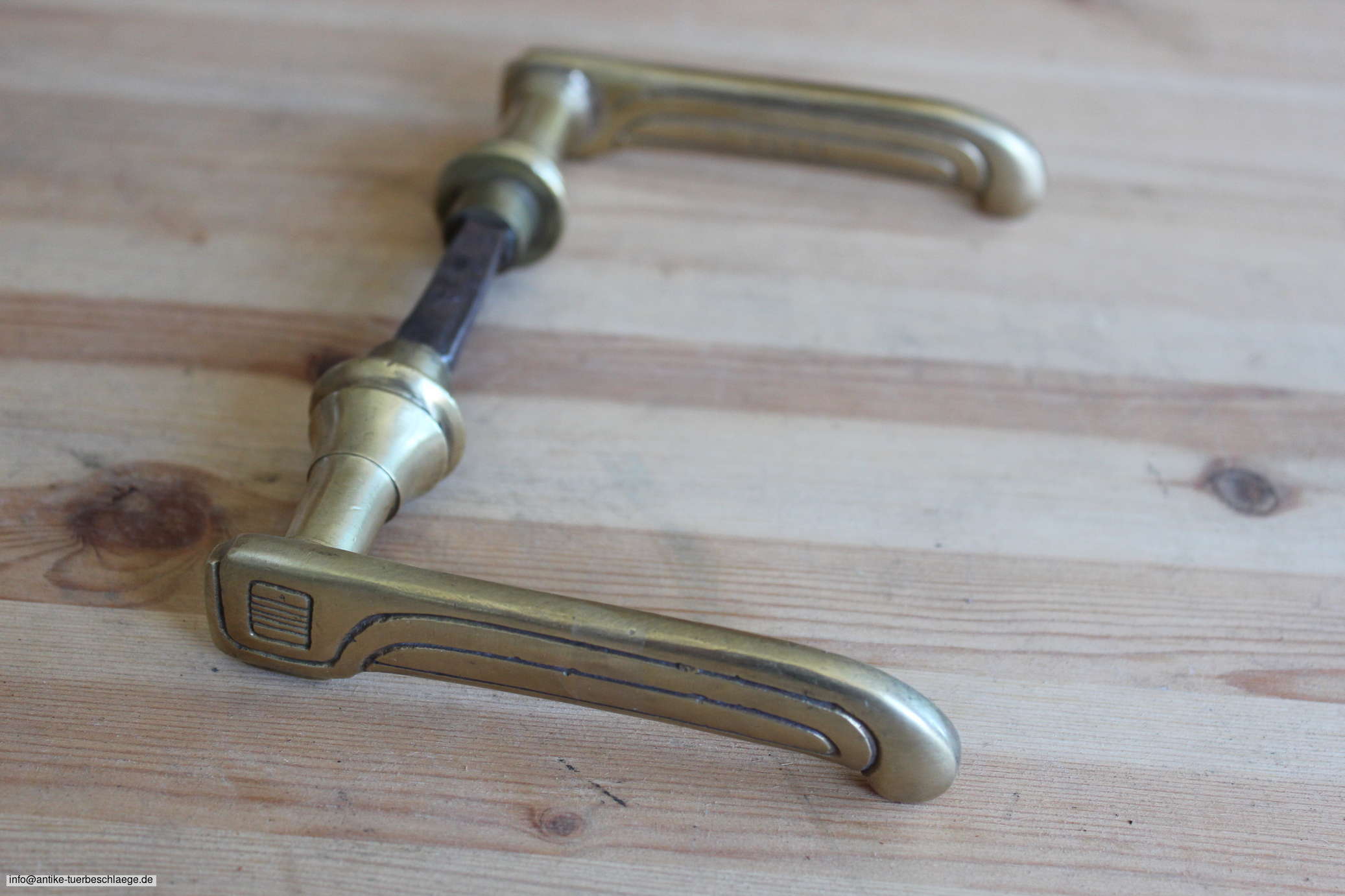 Antike Türbeschläge, antike Türklinke geometrisch Jugendstil  (~1910) – Ansicht 5