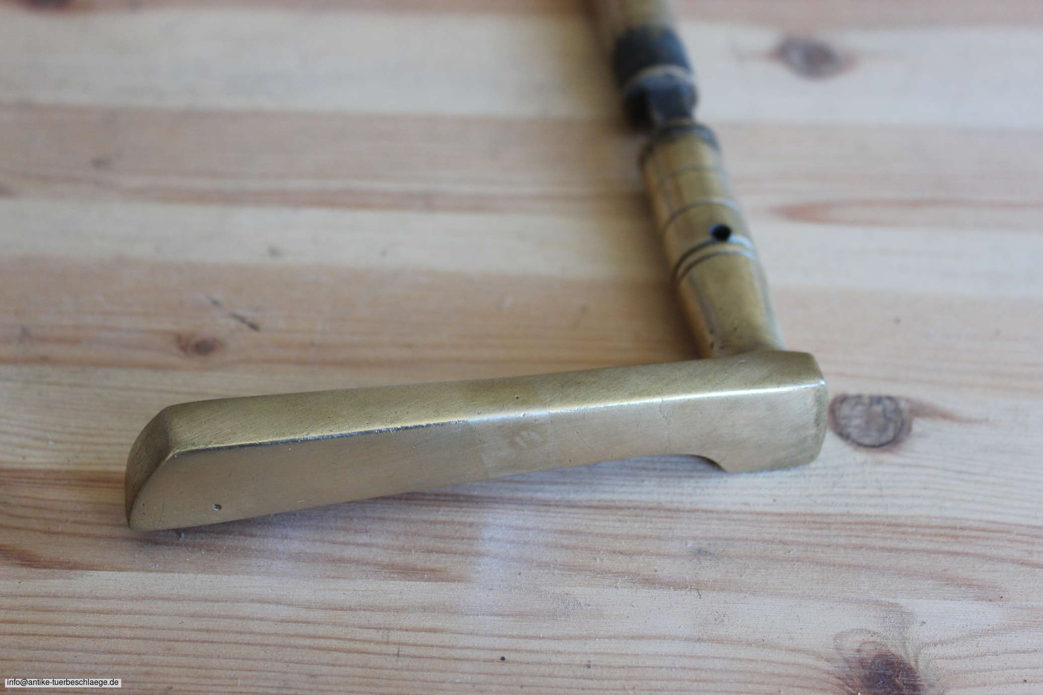 Antike Türbeschläge, antike Türklinke geometrischer Jugendstil  (~1910 Würfelmuster) – Ansicht 5