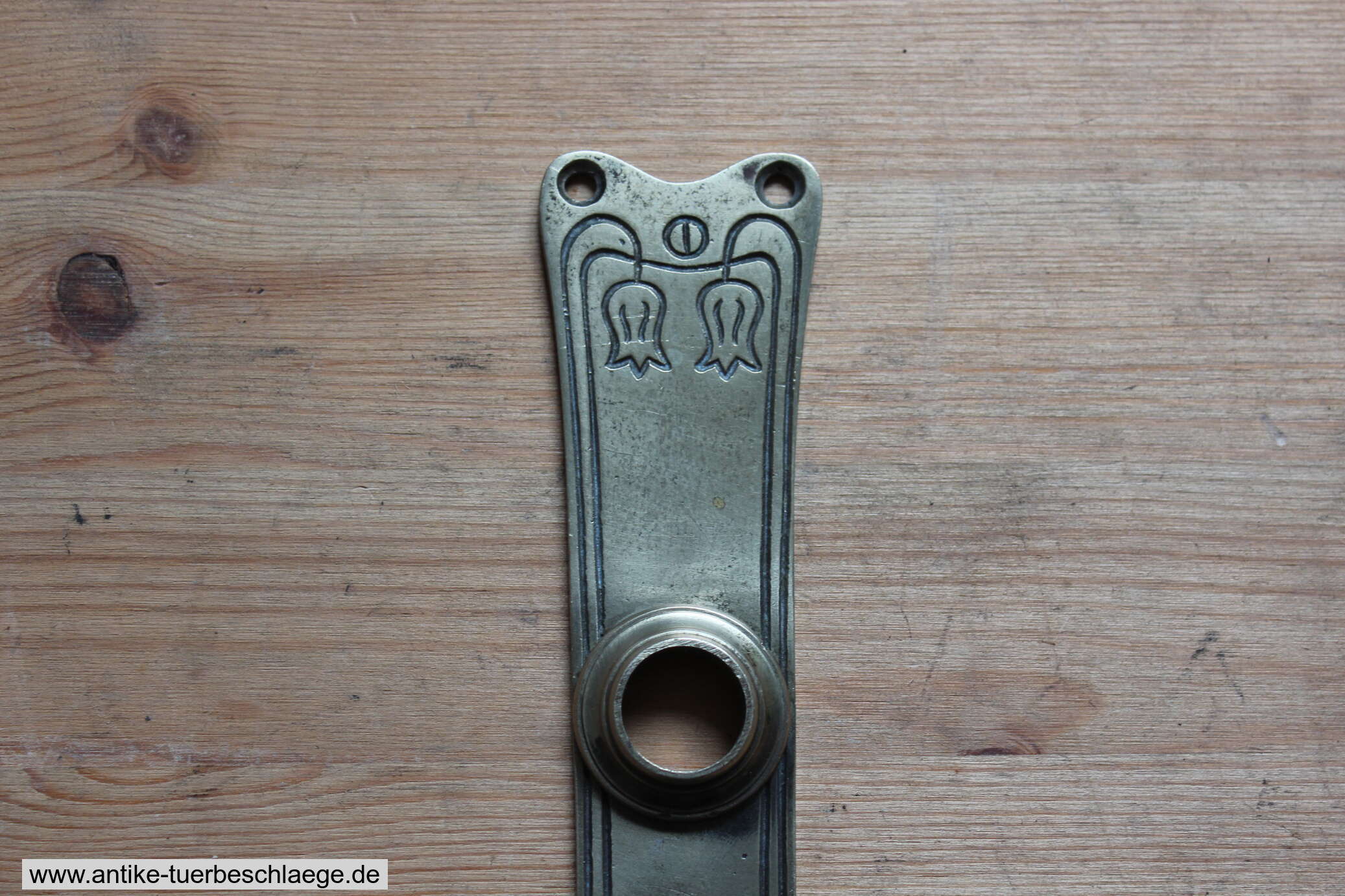 Florale Jugendstil Türdrücker (~1920) – Ansicht 2
