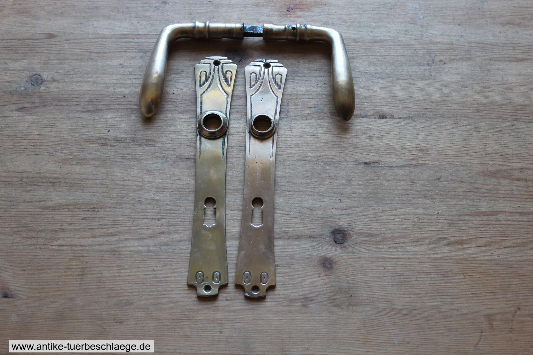 Geometrischer Jugendstil Türdrücker 1915 – Ansicht 1