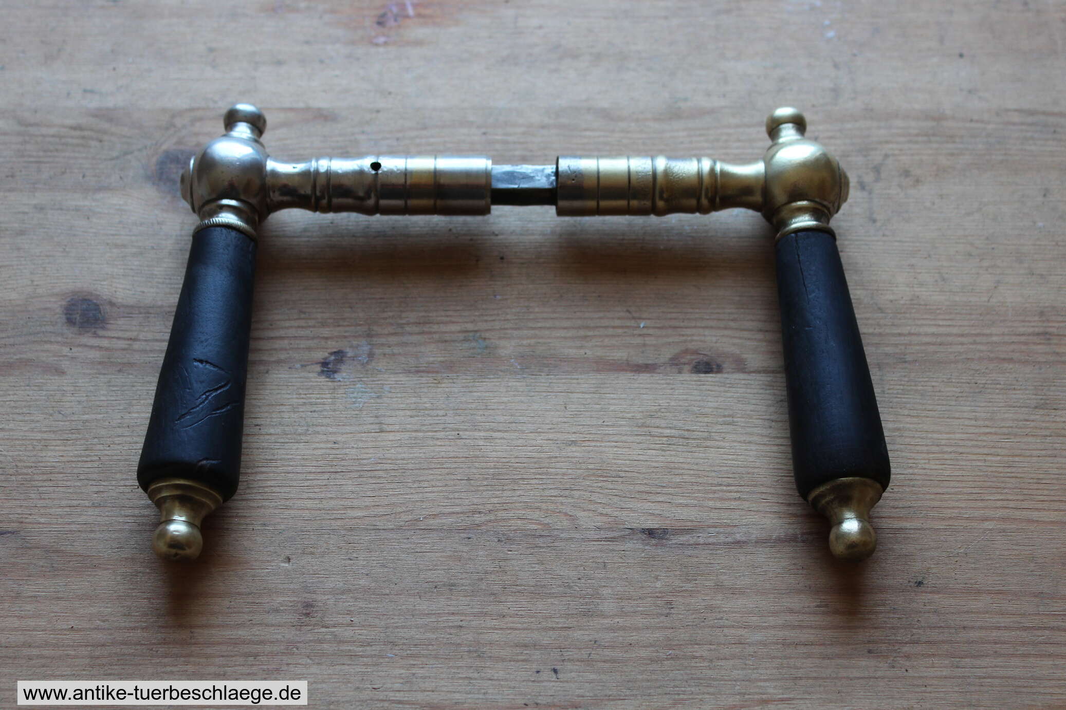 Floraler Jugendstil Türdrückergarnitur 1915 – Ansicht 4