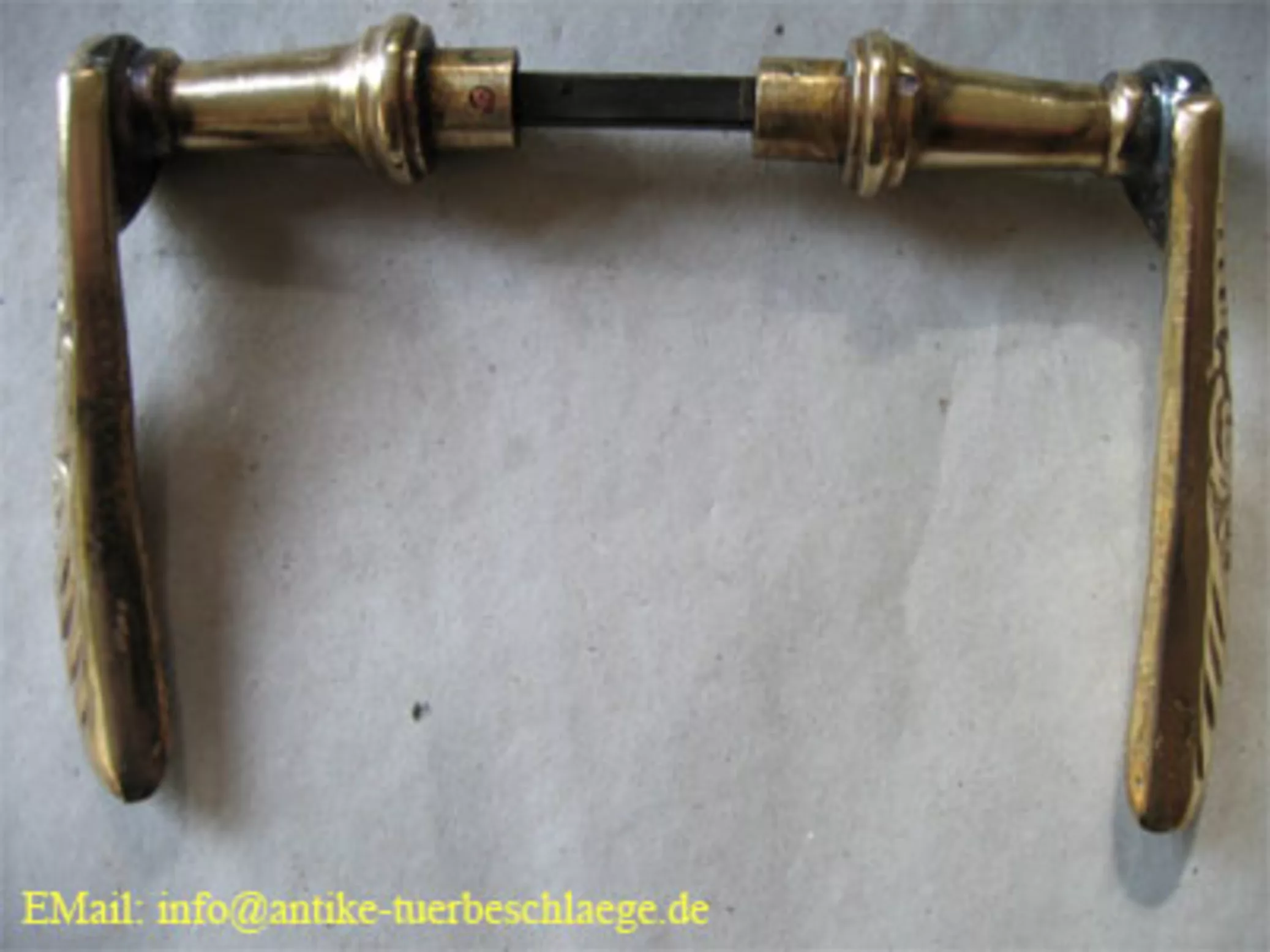 Traumhafter Türbeschlag Messing antik (hergestellt ca. 1920) – Ansicht 4