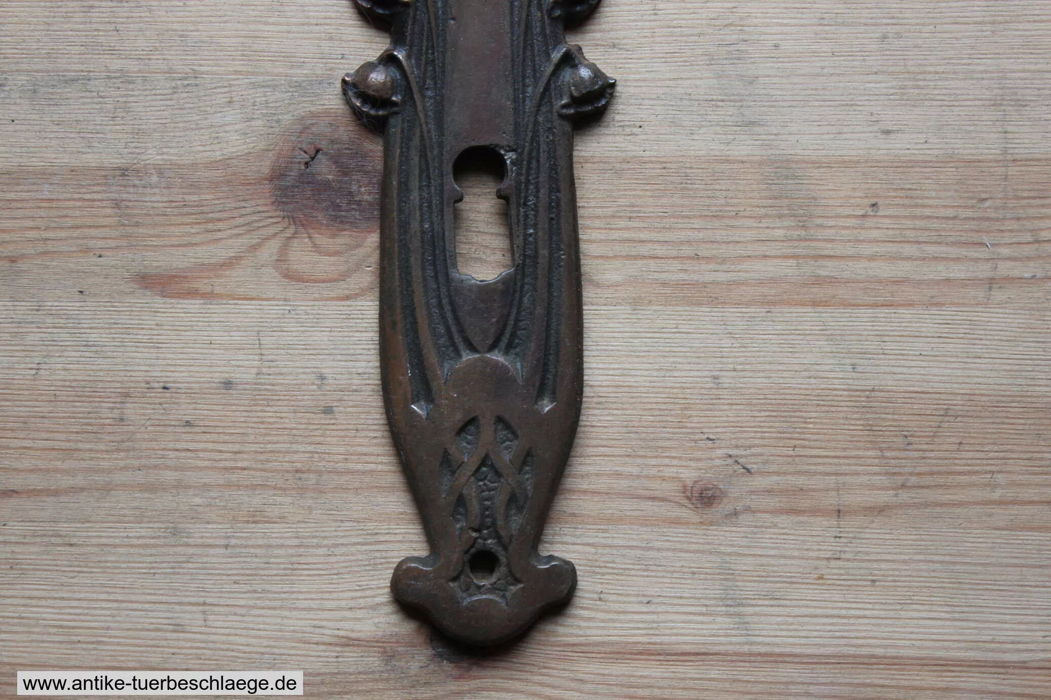 Antike Jugendstilgarnitur ca. 1920 – Gusseisen, 8,5 cm – Ansicht 3