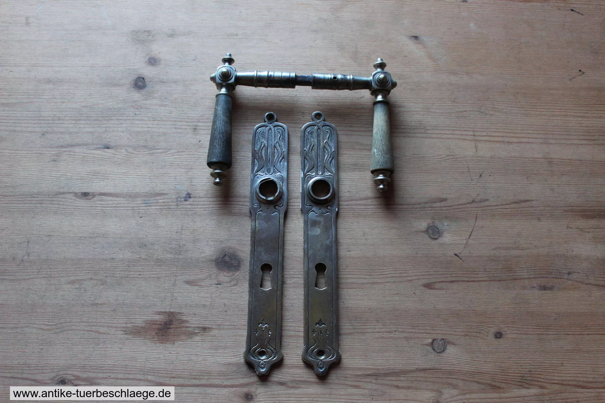 Antike Jugendstilgarnitur ca. 1920 – Messing vernickelt, 7,2 cm – Ansicht 1