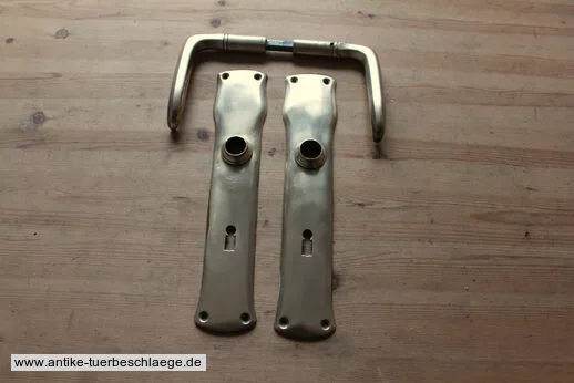 Antiker Türdrücker Jugendstil 1920 – Messing, 7,2 cm, schlicht