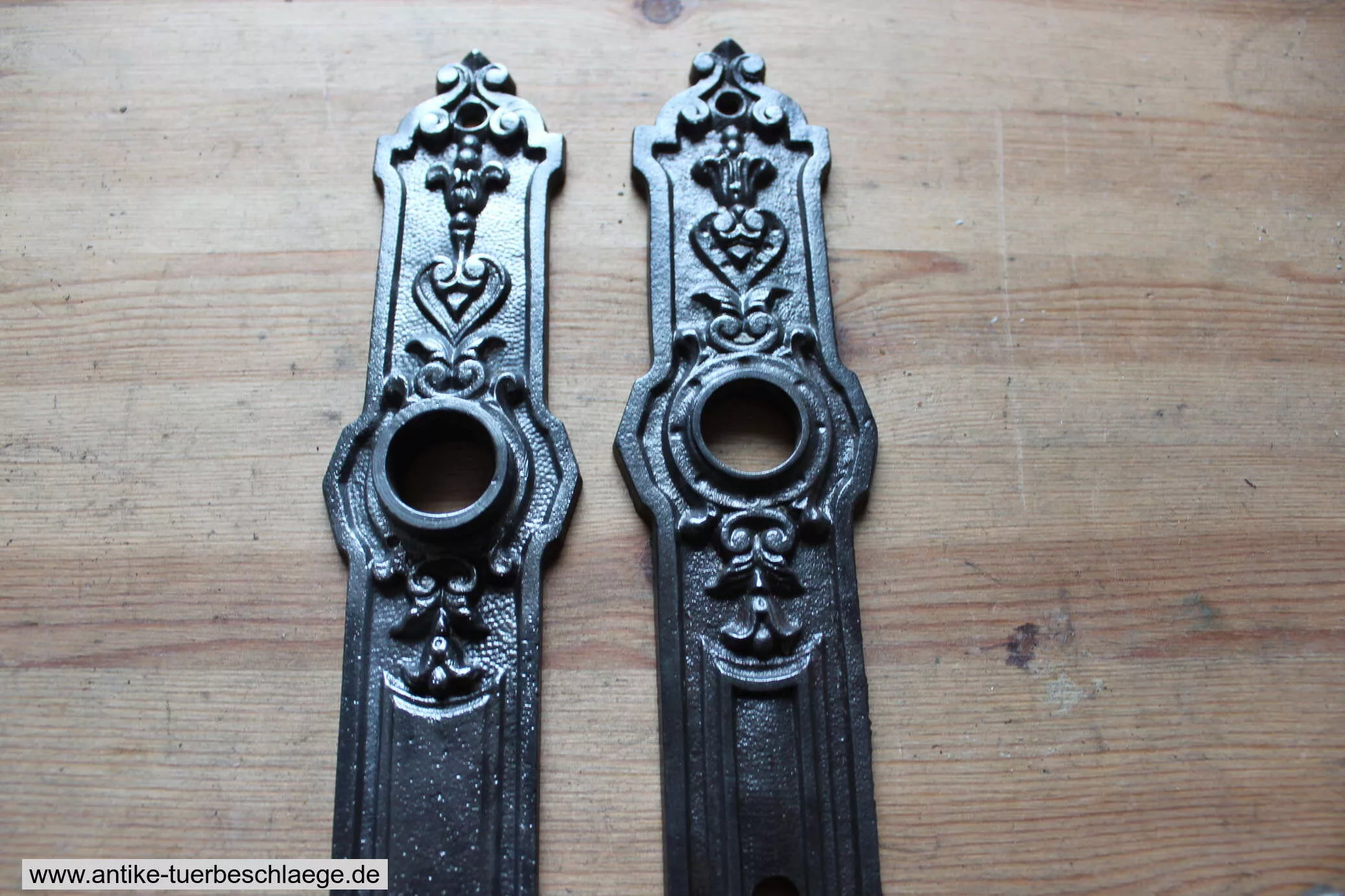 Antiker Türdrücker Jugendstil 1920 – Gusseisen, 6,0 cm, Ausführung 1 – Ansicht 2