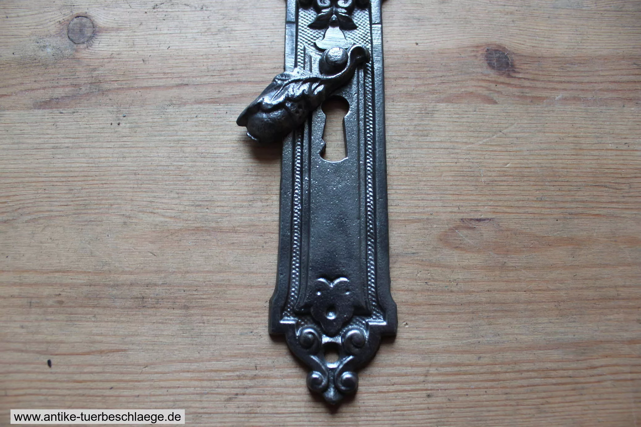 Antiker Türdrücker Jugendstil 1920 – Gusseisen, 6,0 cm, Ausführung 2 – Ansicht 3